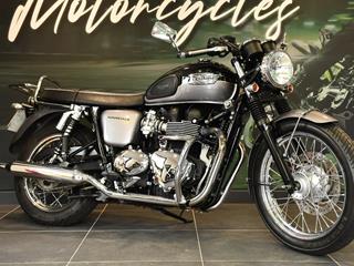 TRIUMPH BONNEVILLE T100 