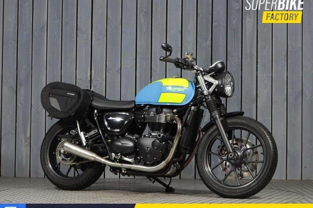 TRIUMPH STREET TWIN