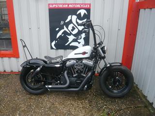 HARLEY-DAVIDSON SPORTSTER 1200 