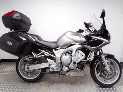 YAMAHA FZ6 FAZER