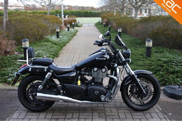 TRIUMPH THUNDERBIRD 1700