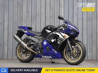 YAMAHA R6 