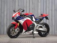 HONDA CBR1000RR FIREBLADE