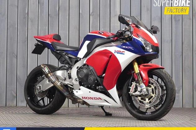 HONDA CBR1000RR FIREBLADE