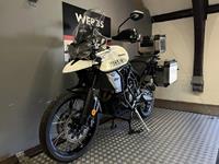 TRIUMPH TIGER 800