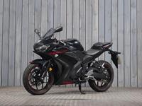 YAMAHA R3