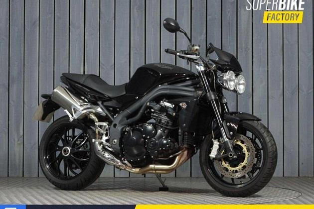 TRIUMPH SPEED TRIPLE 1050