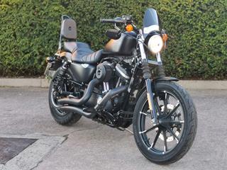 HARLEY-DAVIDSON SPORTSTER 883 