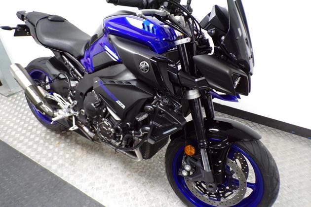 YAMAHA MT-10