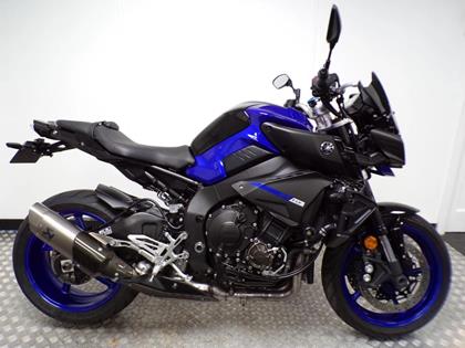 YAMAHA MT-10