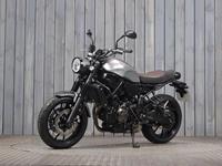 YAMAHA XSR700