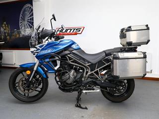 TRIUMPH TIGER 800 