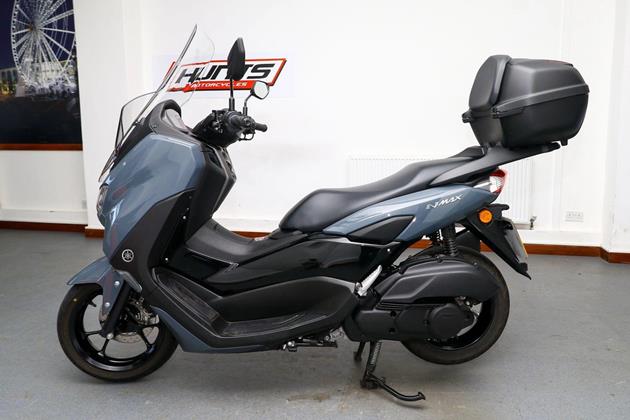 YAMAHA NMAX 125