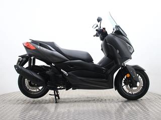 YAMAHA XMAX 125 