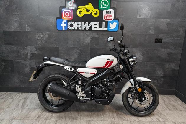 YAMAHA XSR125