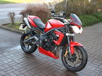 TRIUMPH STREET TRIPLE R