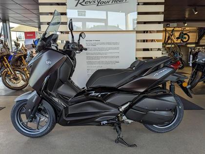 YAMAHA XMAX 300