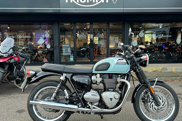 TRIUMPH BONNEVILLE T120