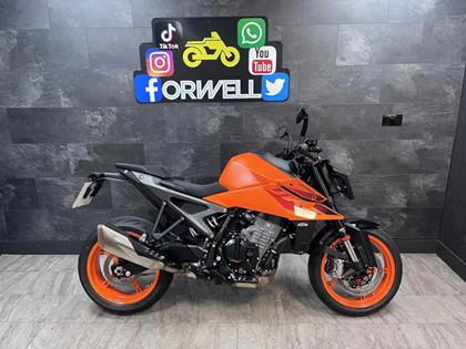 KTM 990 DUKE