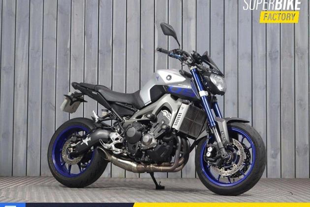 YAMAHA MT-09