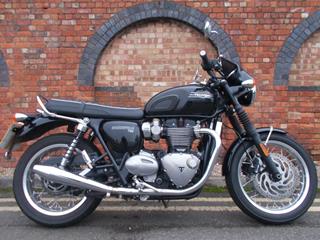 TRIUMPH BONNEVILLE T120 