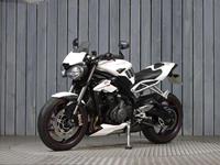 TRIUMPH STREET TRIPLE 765 RS