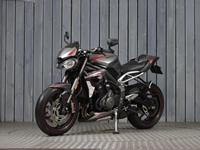 TRIUMPH STREET TRIPLE 765 RS