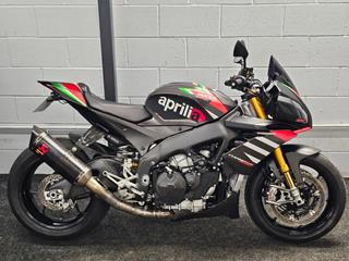 APRILIA TUONO V4 1100 FACTORY 