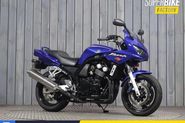 YAMAHA FZS600 FAZER