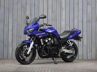 YAMAHA FZS600 FAZER