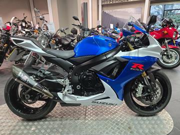 SUZUKI GSX-R750