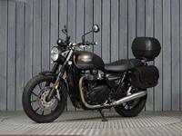 TRIUMPH STREET TWIN