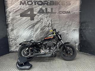 HARLEY-DAVIDSON SPORTSTER 1200 