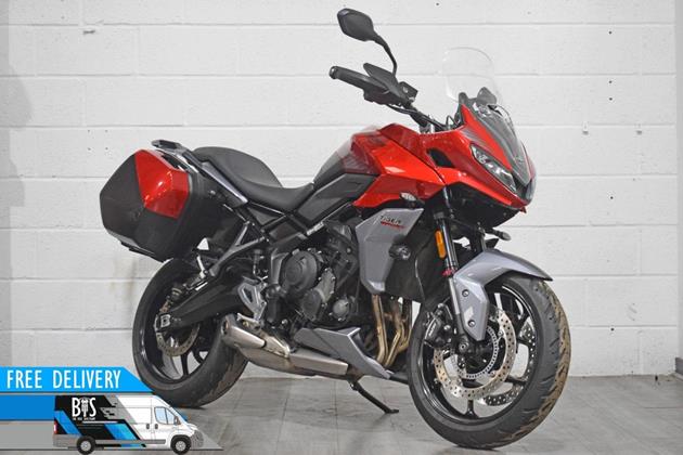 TRIUMPH TIGER 1050