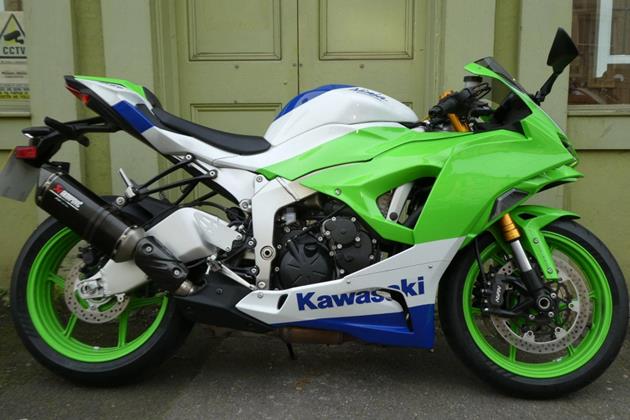 KAWASAKI ZX-6R