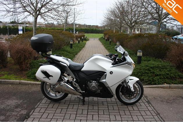 HONDA VFR1200F DCT