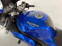 TRIUMPH SPRINT ST 1050