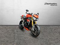 TRIUMPH SPEED TRIPLE 1200 RS