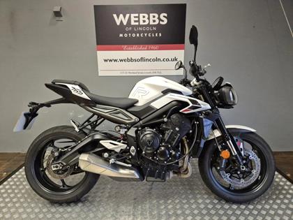 TRIUMPH STREET TRIPLE R