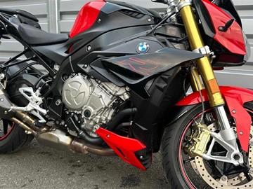 BMW S1000R