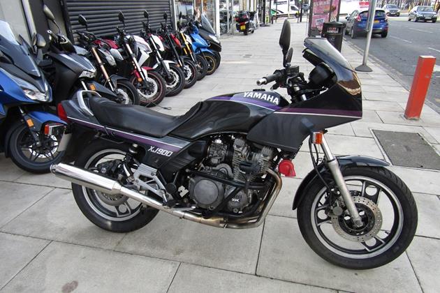 YAMAHA XJ900F