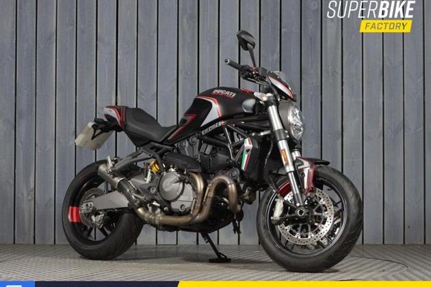 DUCATI MONSTER 821