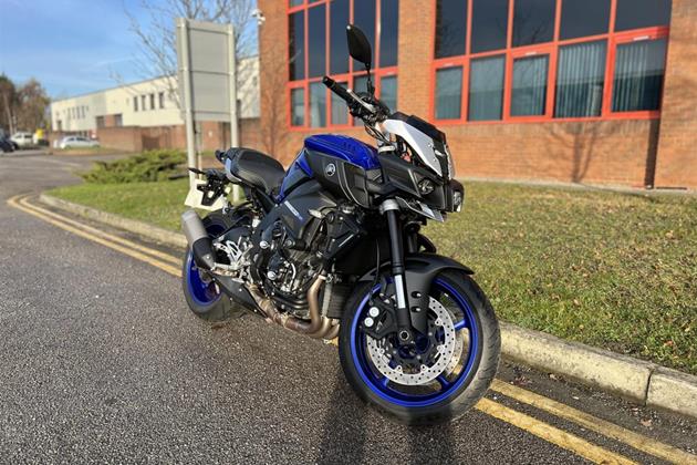 YAMAHA MT-10