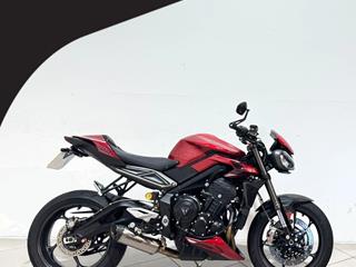 TRIUMPH STREET TRIPLE 765 RS 