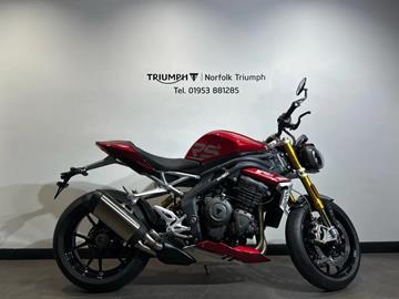 TRIUMPH SPEED TRIPLE 1200 RS