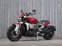 TRIUMPH ROCKET III