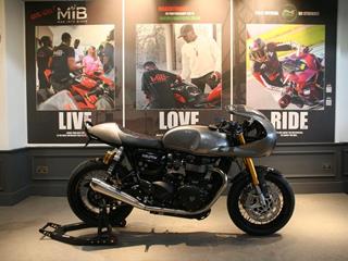 TRIUMPH THRUXTON 1200 R 