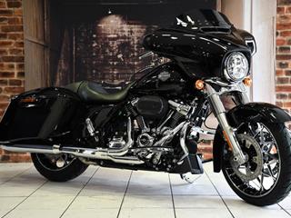 HARLEY-DAVIDSON STREET GLIDE 