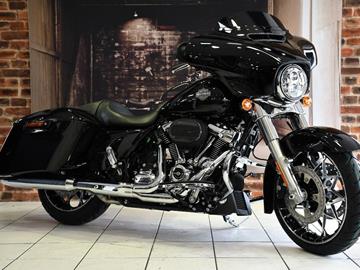 HARLEY-DAVIDSON STREET GLIDE