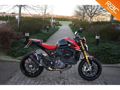 DUCATI MONSTER 937